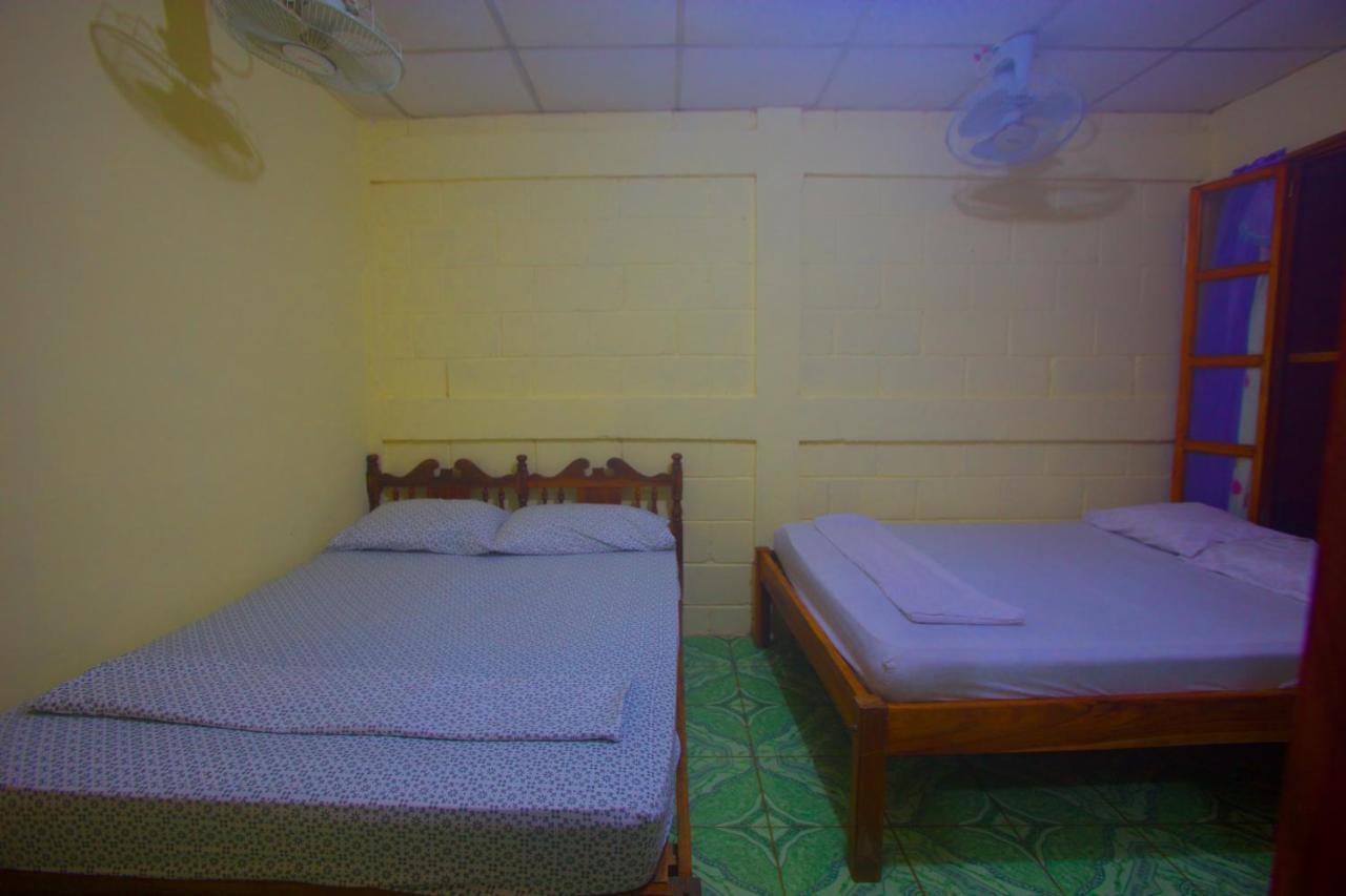 Hostal Los Chamos San Juan del Sur Exterior photo
